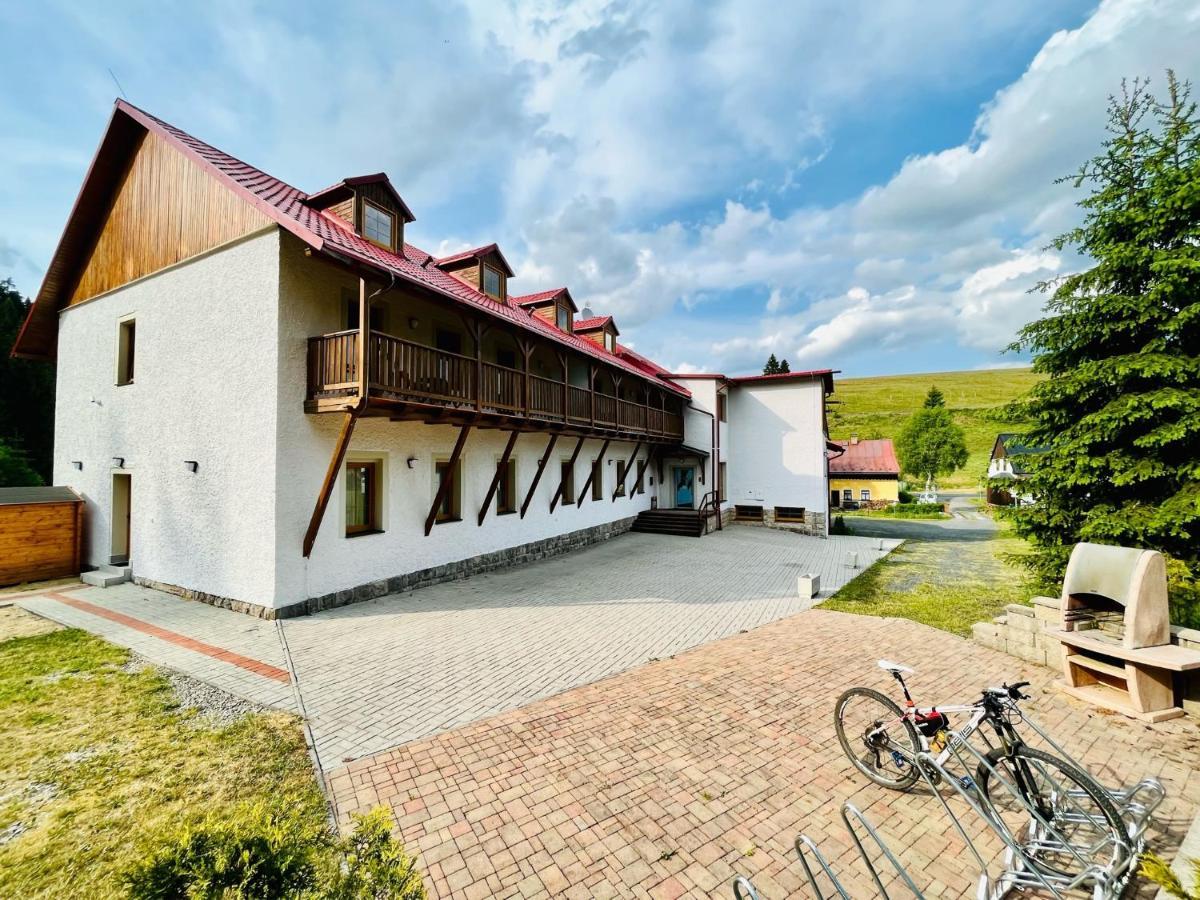 Apartman Ela Горні-Блатна Екстер'єр фото