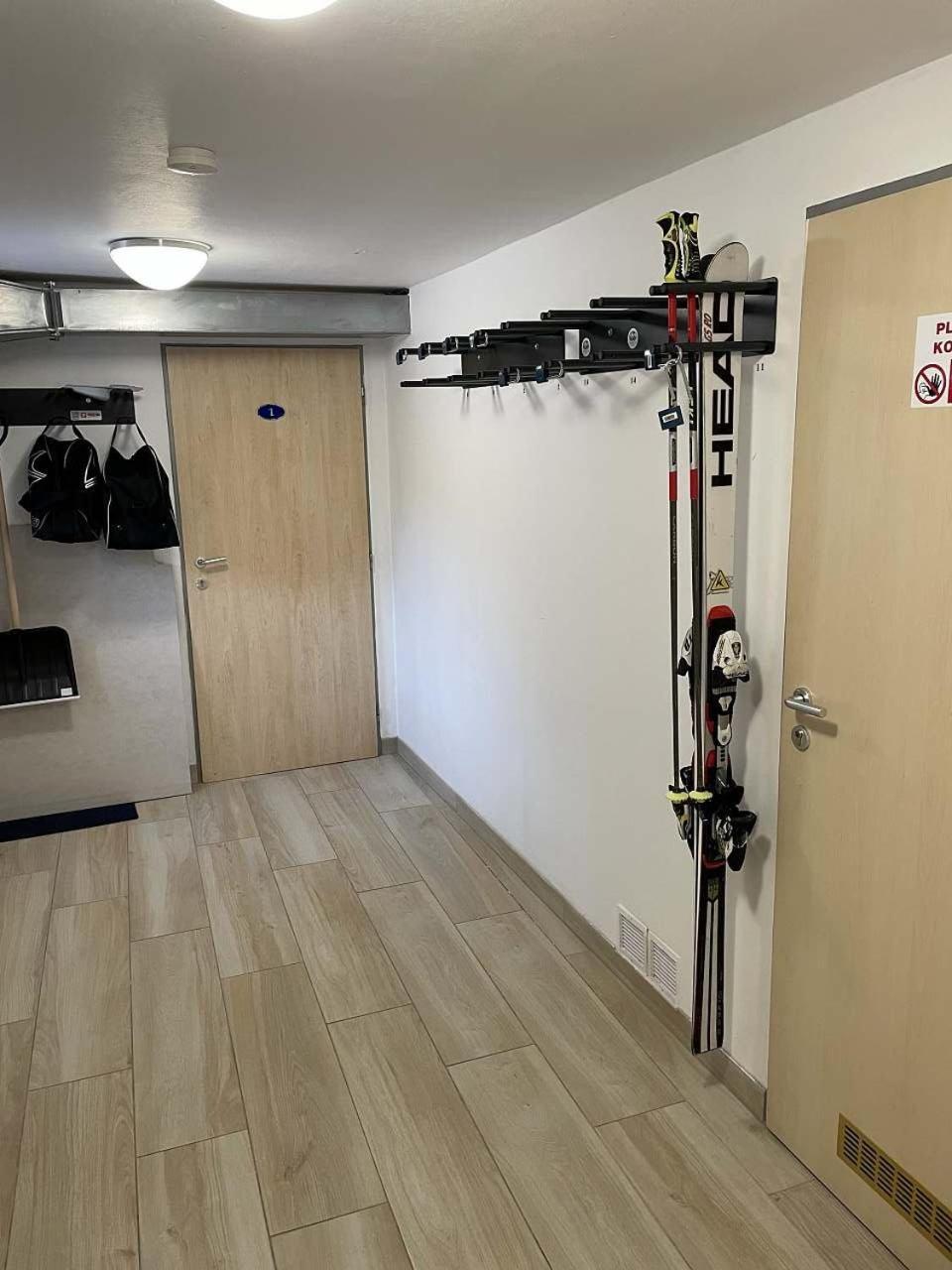 Apartman Ela Горні-Блатна Екстер'єр фото